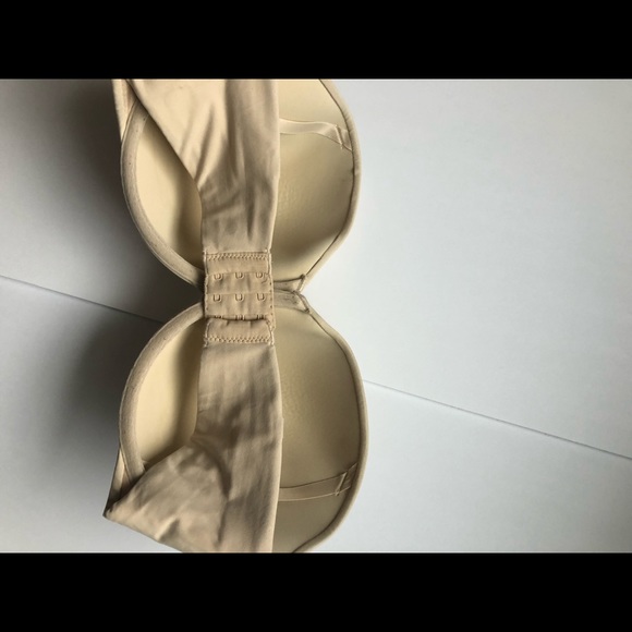 Victoria’s Secret Nude Strapless Body By 36DD - Picture 4 of 8